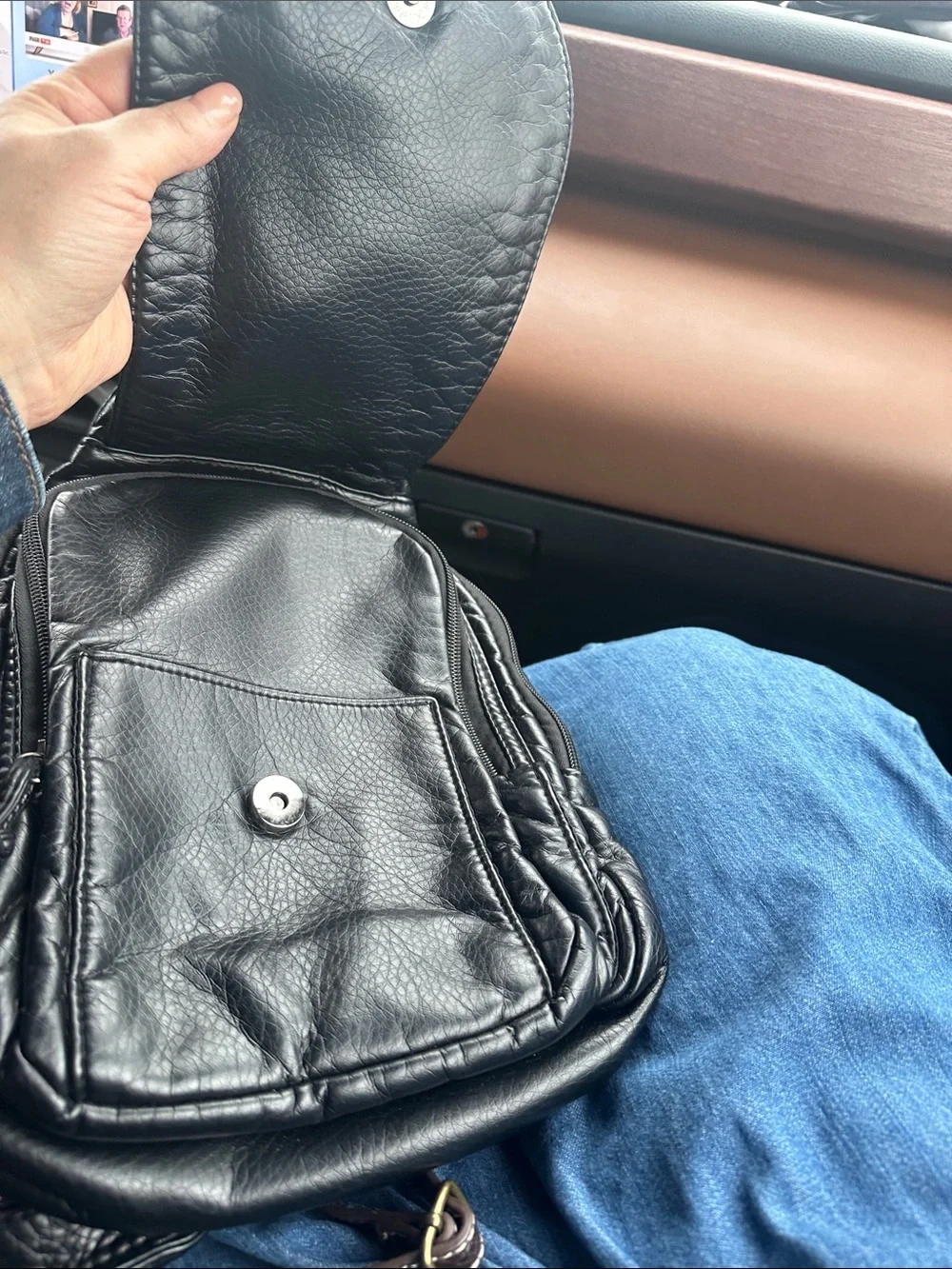 N/A stylish black